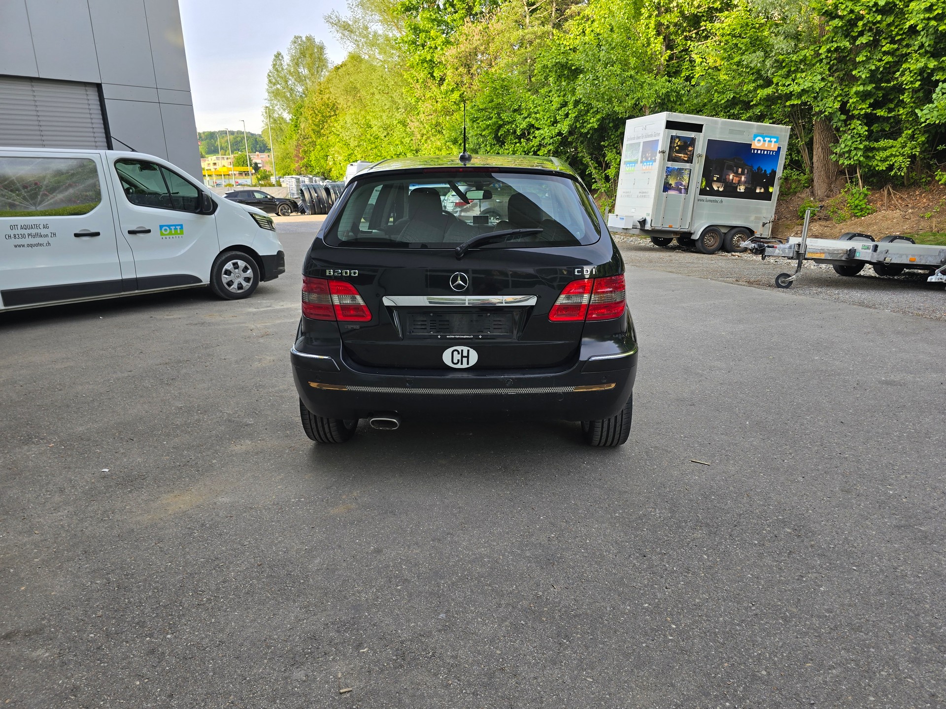 MERCEDES-BENZ B 200 CDI-image-5