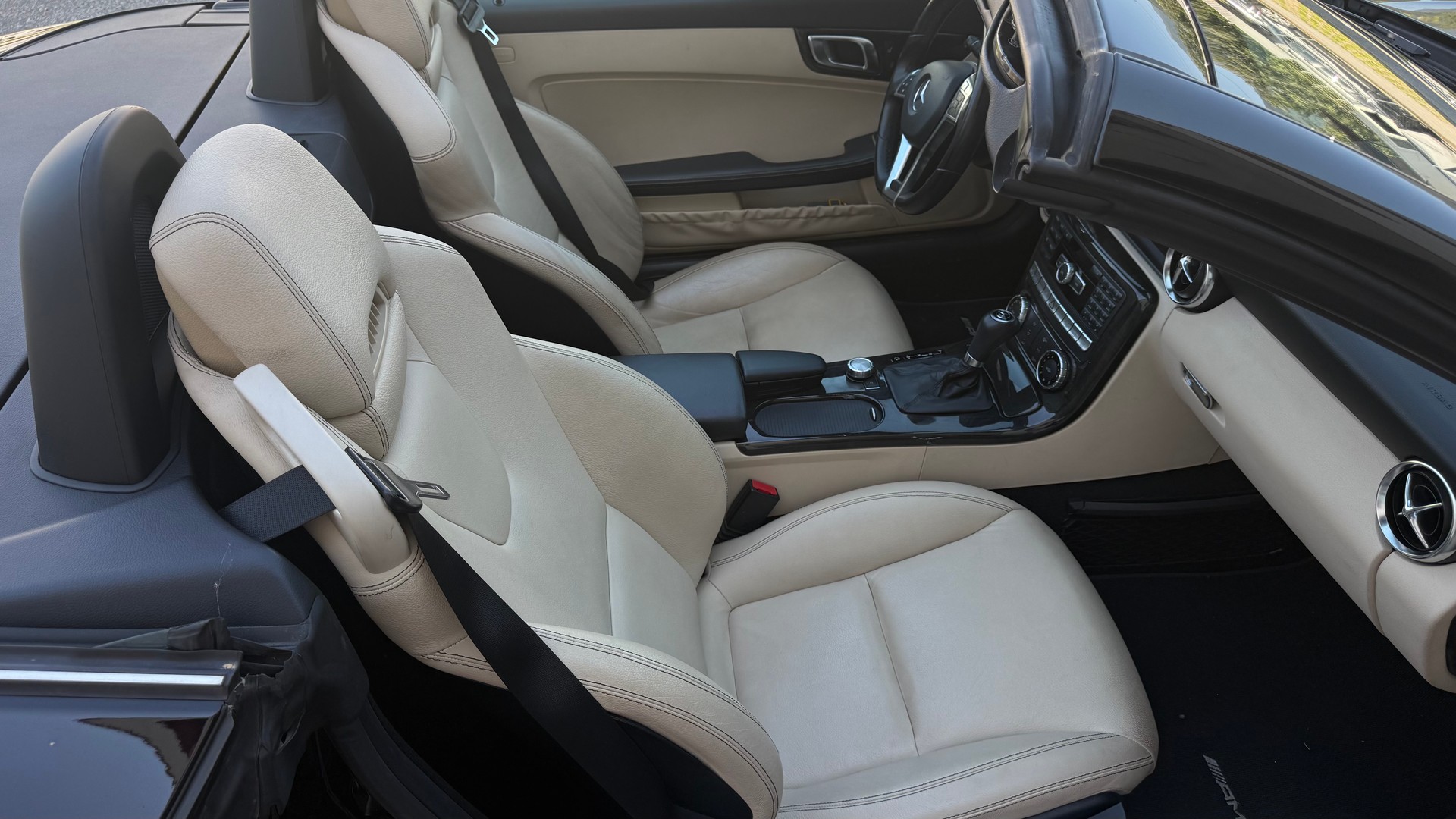 MERCEDES-BENZ SLK 250 7G-Tronic AMG Line-image-11