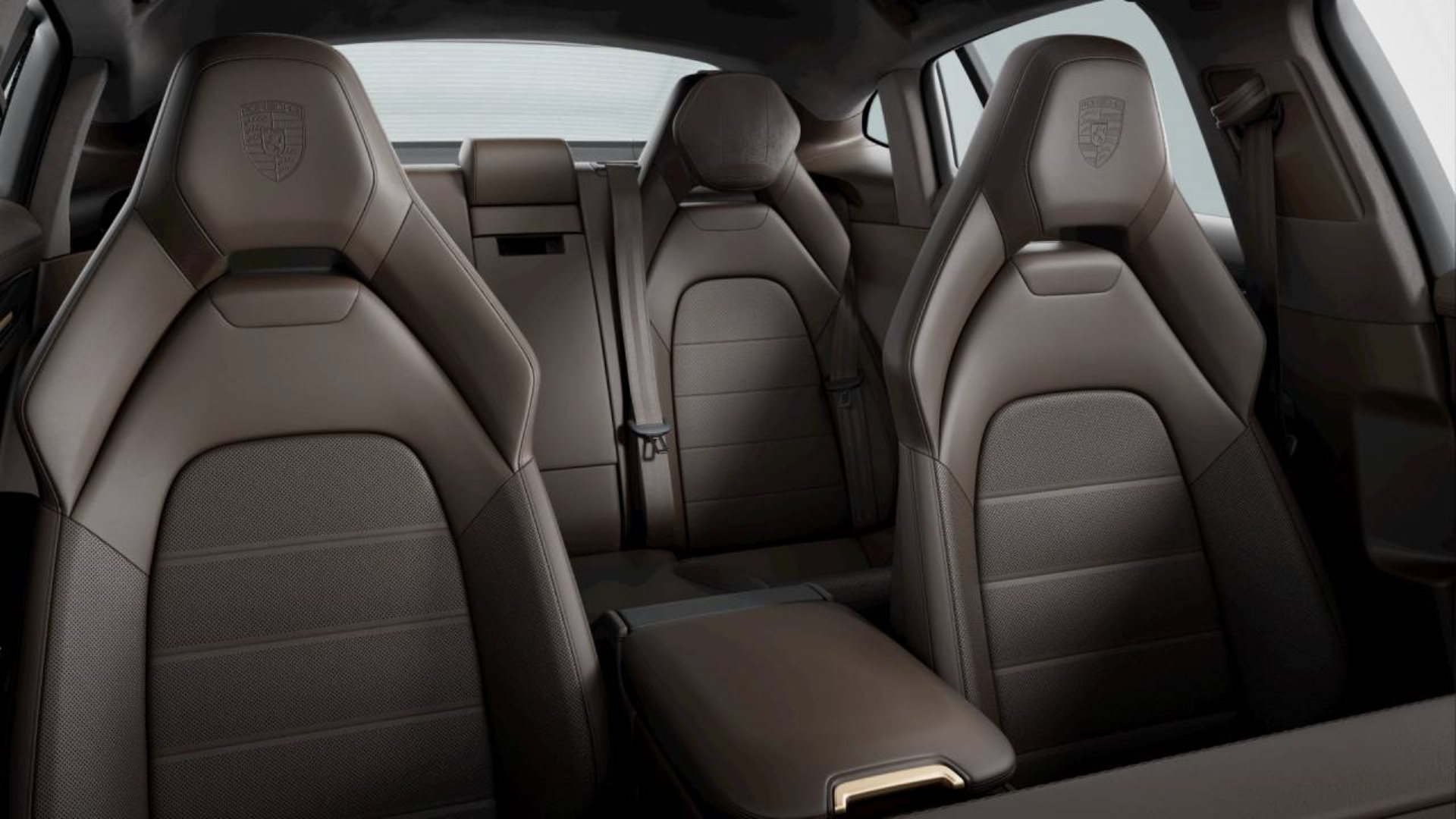 PORSCHE Panamera 4S E-Hybrid-image-8