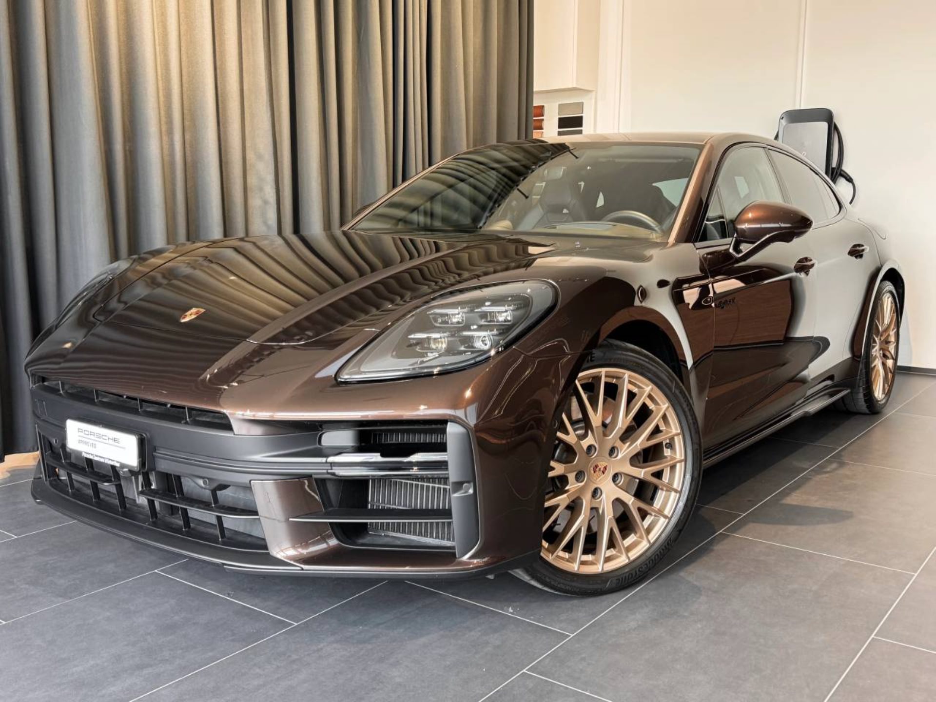 PORSCHE Panamera 4S E-Hybrid