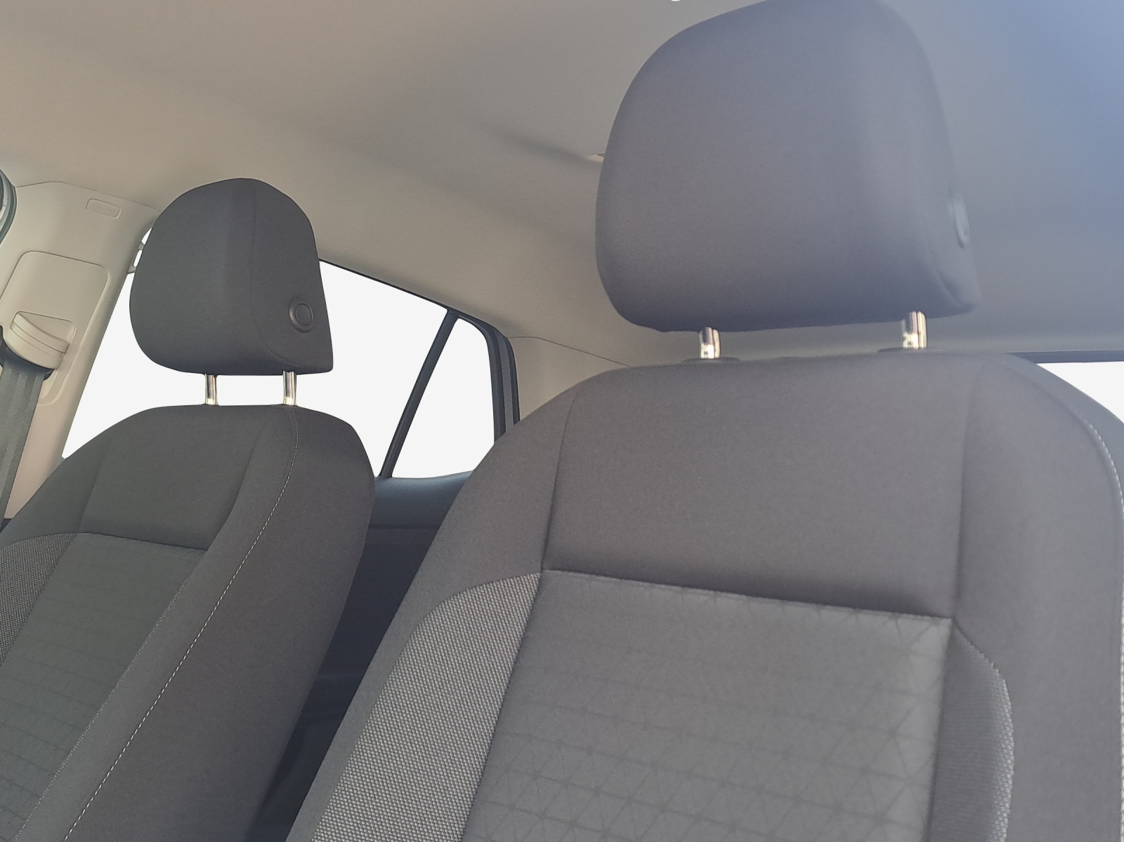 VW T-Cross 1.0 TSI Life DSG-image-14