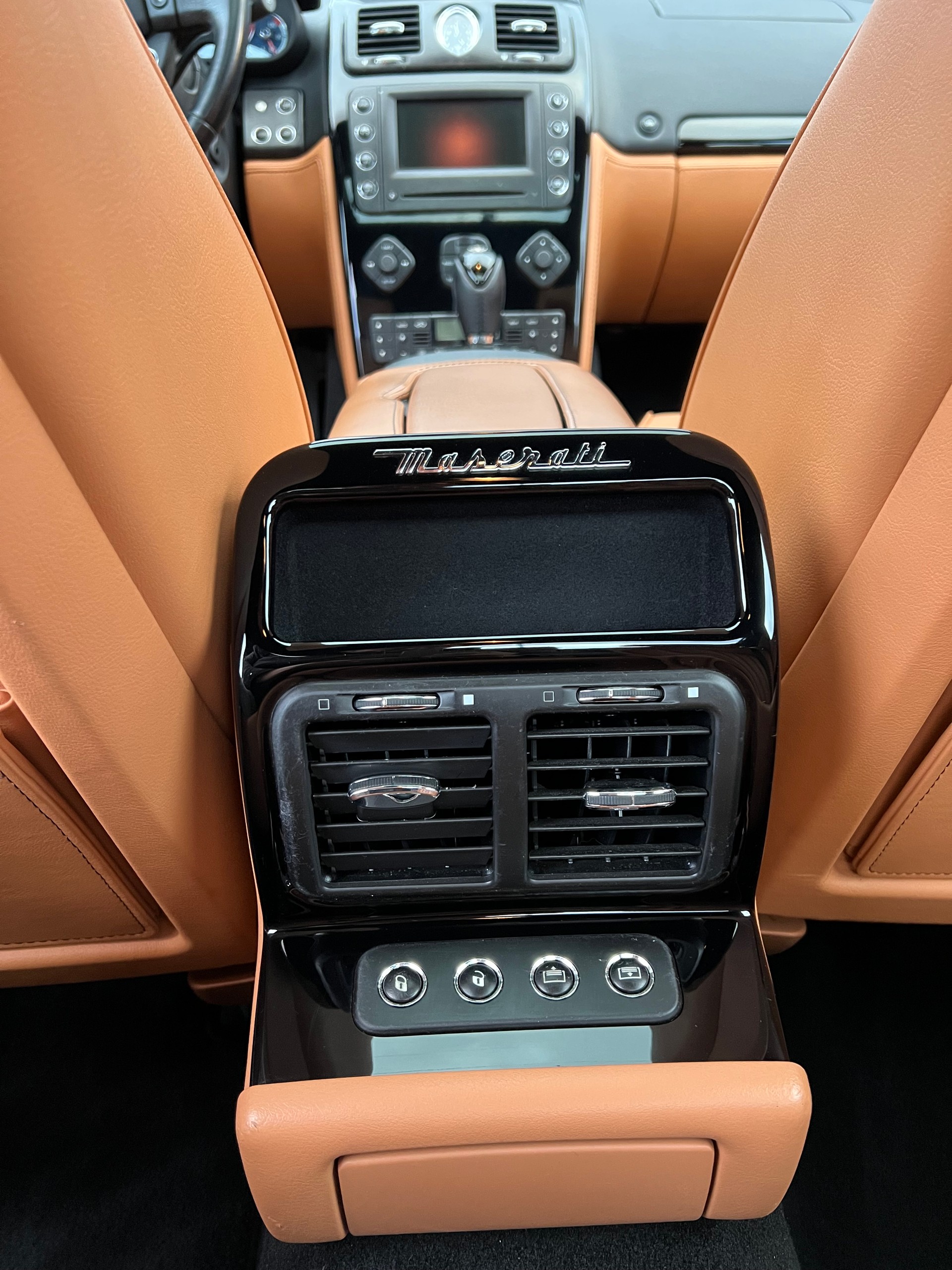 MASERATI Quattroporte 4.2 V8 Sport GT Automatica-image-16
