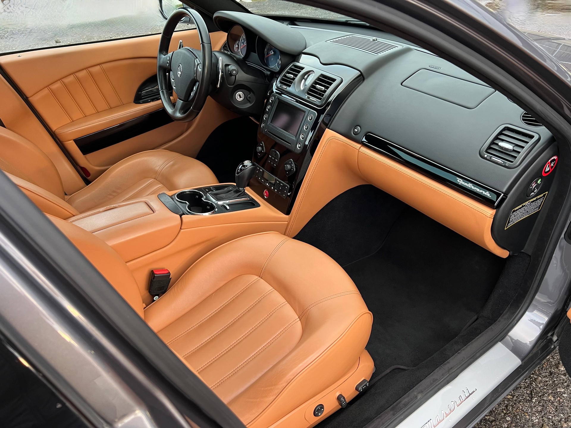 MASERATI Quattroporte 4.2 V8 Sport GT Automatica-image-17