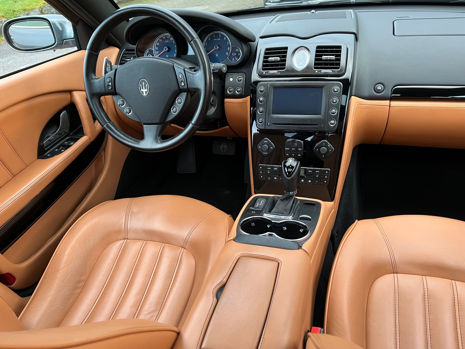 MASERATI Quattroporte 4.2 V8 Sport GT Automatica-image-14