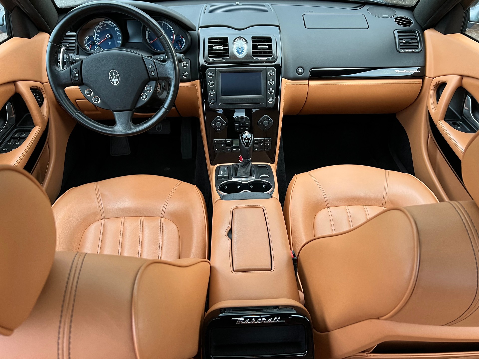 MASERATI Quattroporte 4.2 V8 Sport GT Automatica-image-13
