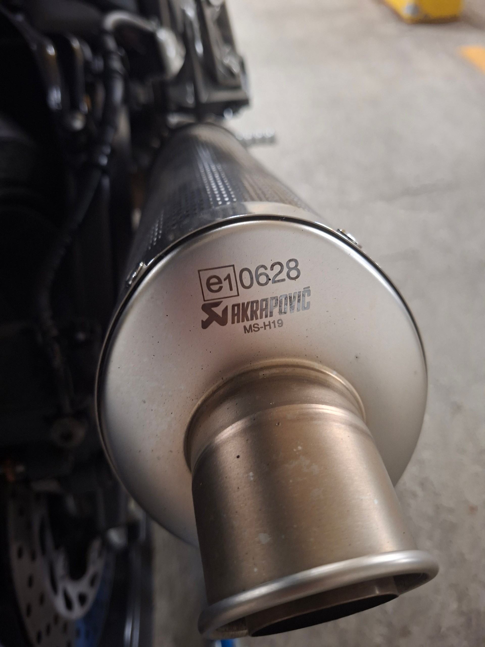 YAMAHA FZ1 N-image-12