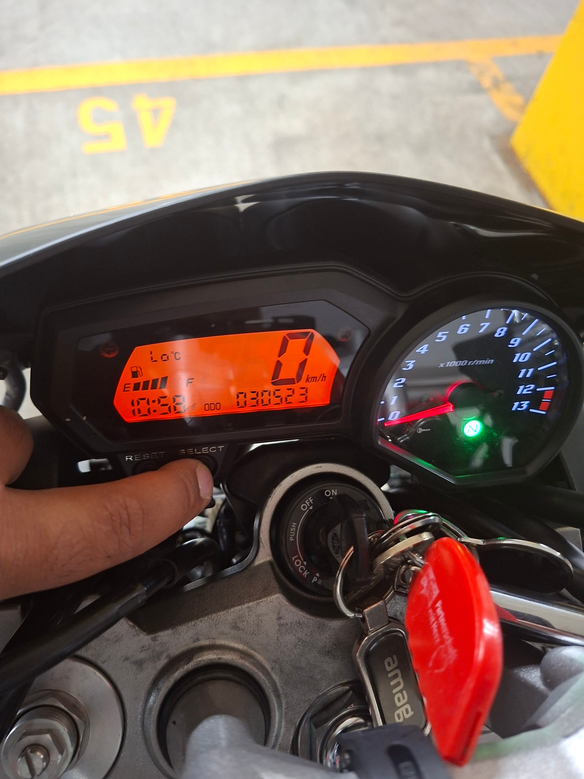 YAMAHA FZ1 N-image-9