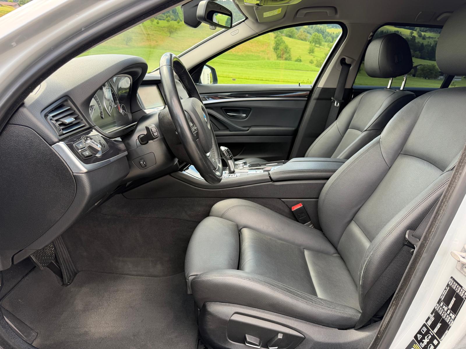 BMW 520d Touring xDrive Steptronic-image-8