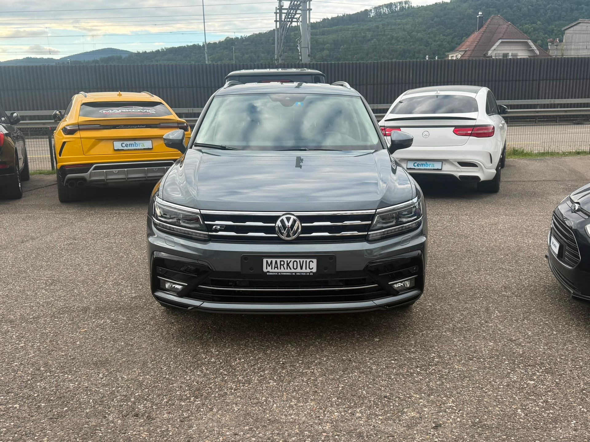 VW Tiguan Allspace 2.0 TDI SCR R-Line 4Motion DSG-image-1
