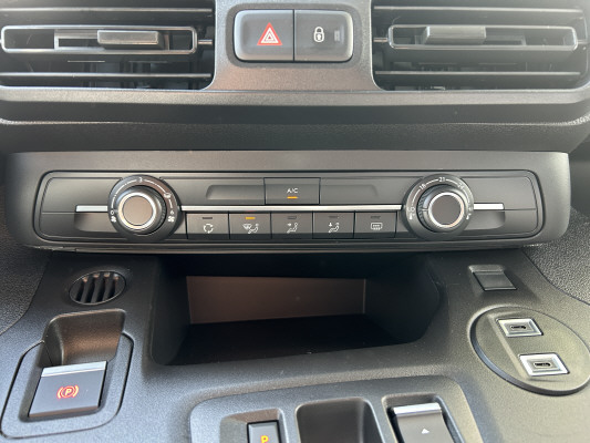 TOYOTA Proace City Van 1.5D ActM-image-9