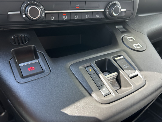 TOYOTA Proace City Van 1.5D ActM-image-12