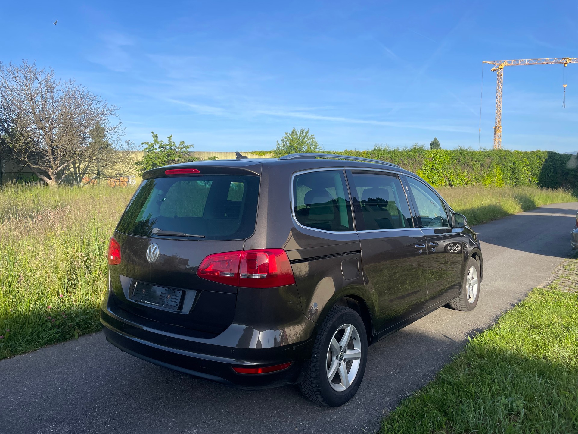 VW Sharan 2.0 TDI BlueMotion Technology 65th Edition-image-4