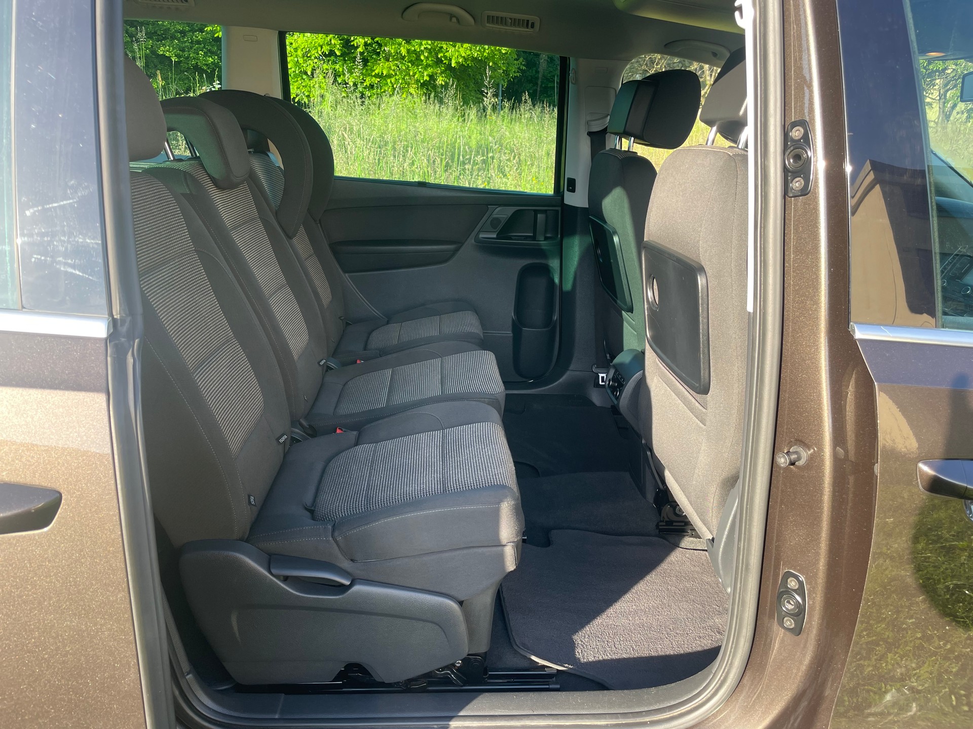 VW Sharan 2.0 TDI BlueMotion Technology 65th Edition-image-8