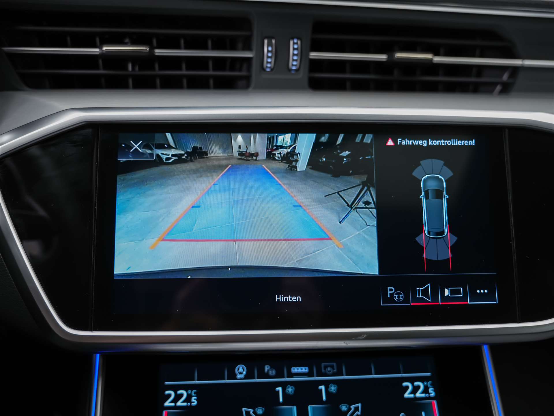 AUDI A6 Avant 45 TFSI S-Line advanced S-tronic quattro *Matrix-LED*Panorama*B&O*Ambientebeleuchtung*-image-41