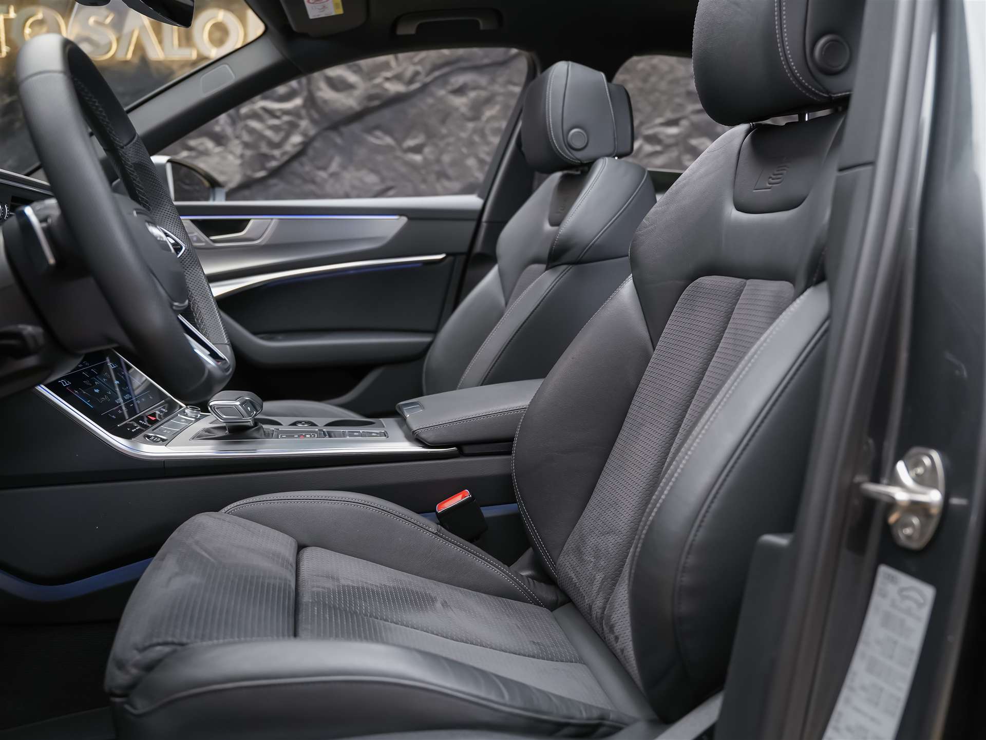 AUDI A6 Avant 45 TFSI S-Line advanced S-tronic quattro *Matrix-LED*Panorama*B&O*Ambientebeleuchtung*-image-9