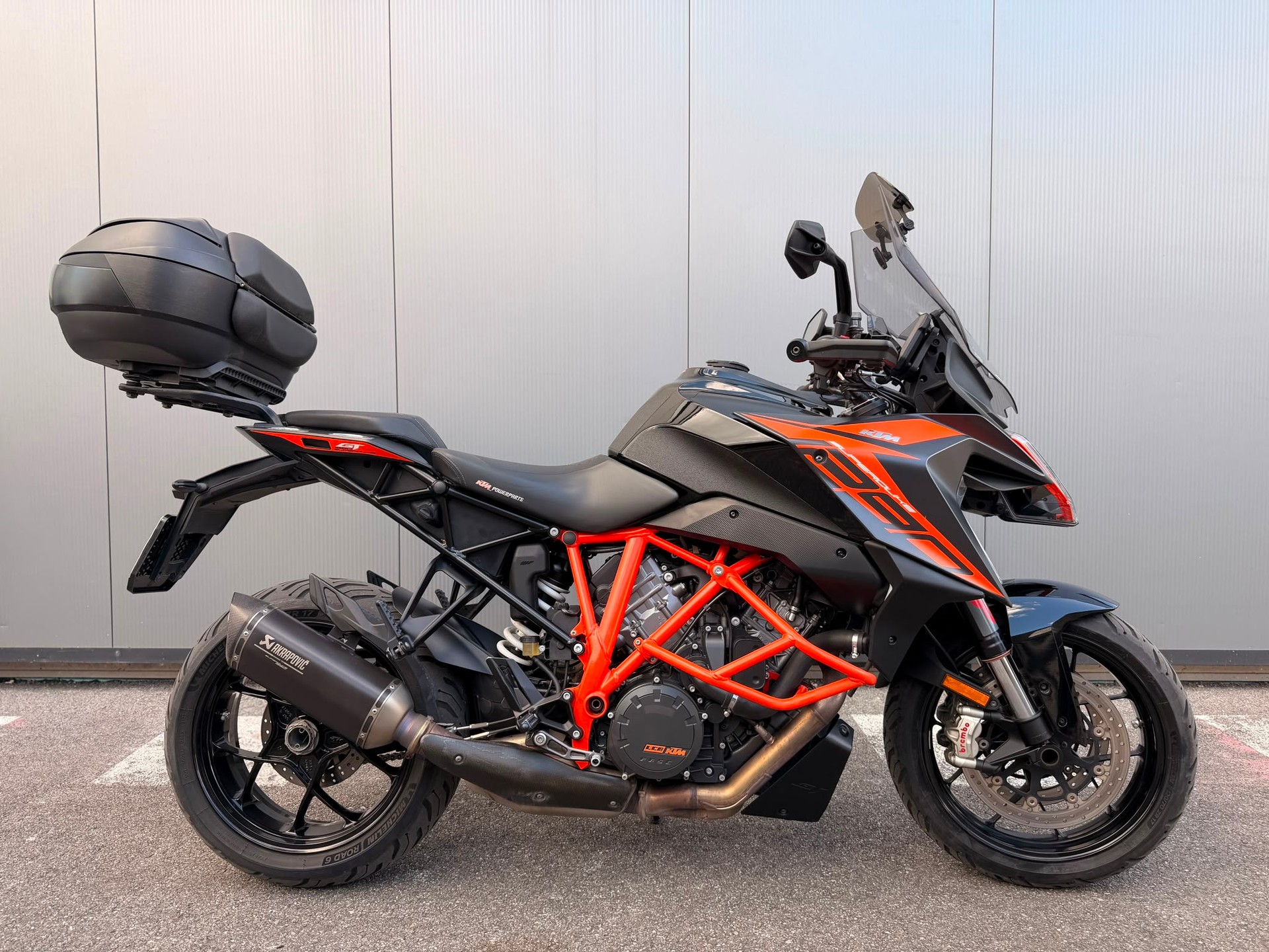 KTM 1290 Super Duke GT 2019-image-0