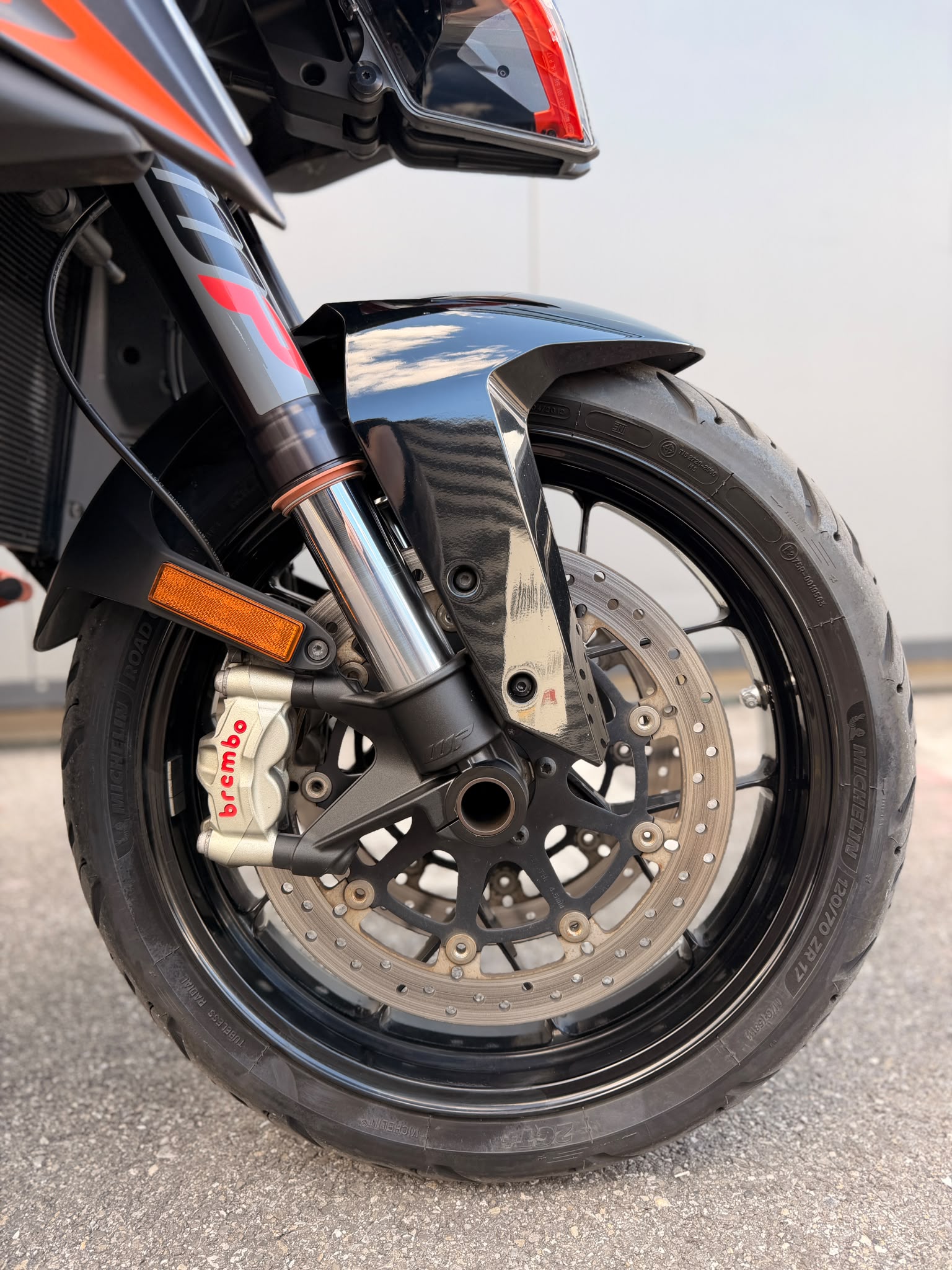 KTM 1290 Super Duke GT 2019-image-7