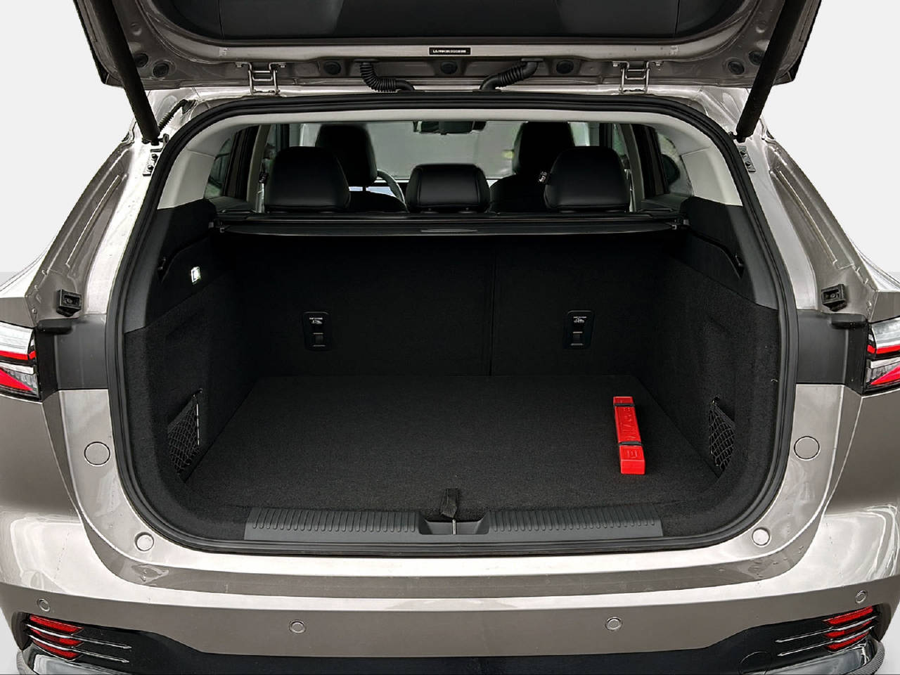MG HS 1.5 Hybrid Luxury-image-12