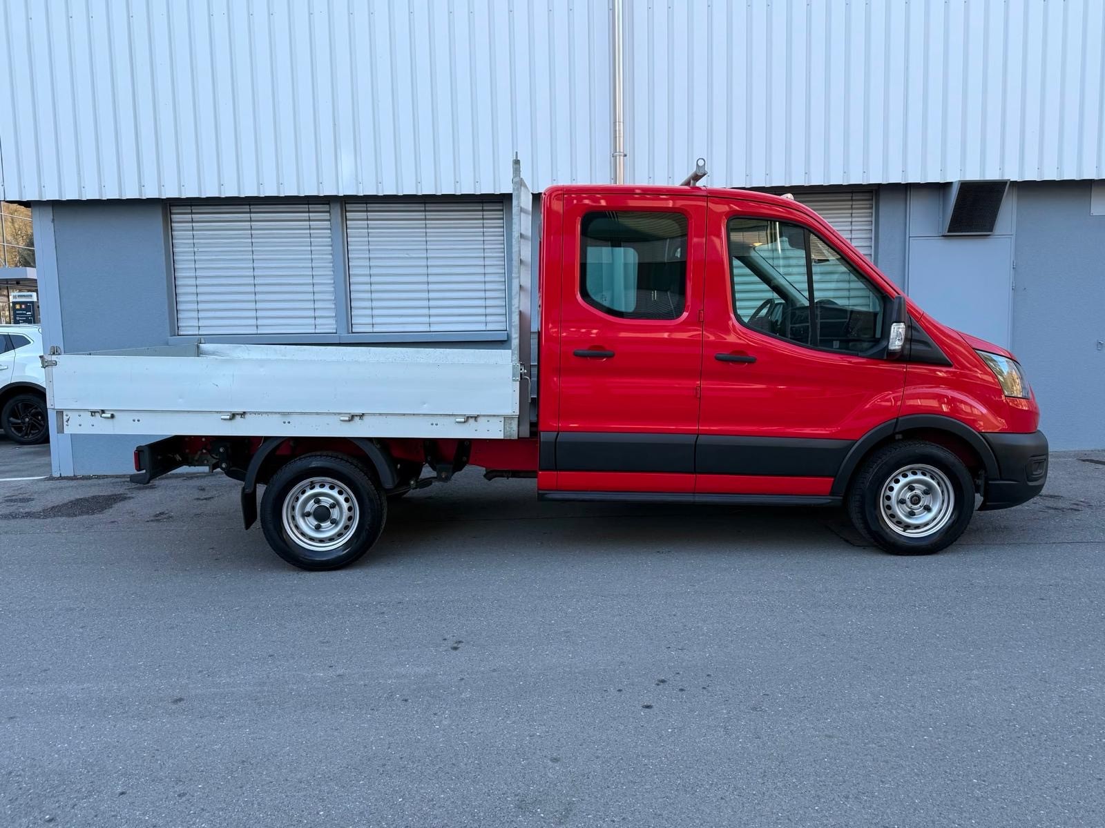 FORD Transit 350 L2 Trend 2.0 TDCi 130 FWD-image-7