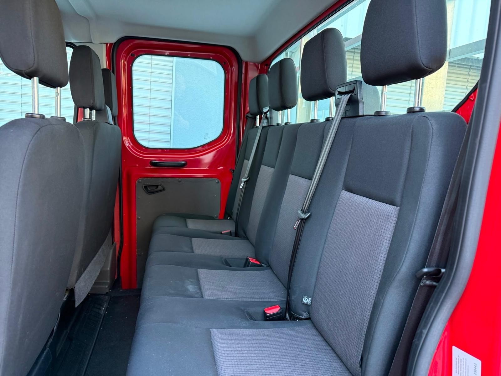 FORD Transit 350 L2 Trend 2.0 TDCi 130 FWD-image-4