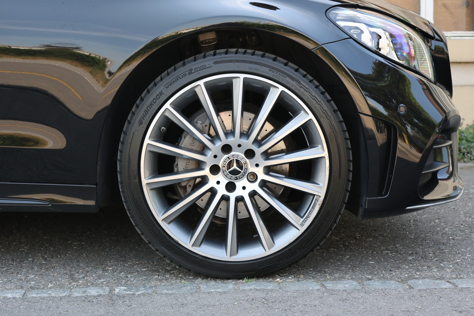 MERCEDES-BENZ C 200 AMG Line 4Matic 9G-Tronic-showroom-element-3
