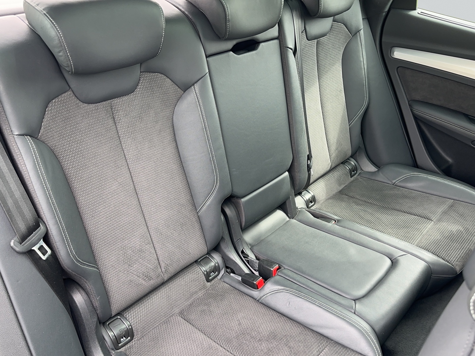 AUDI Q5 45 TFSI sport quattro S-tronic-image-8
