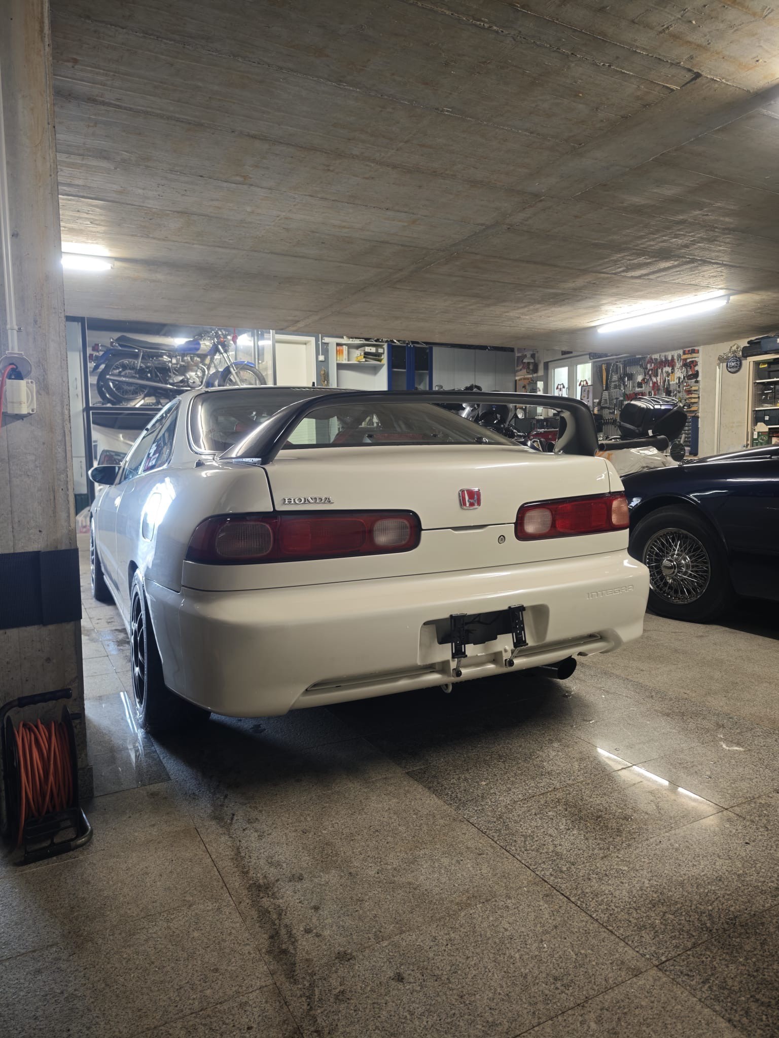 HONDA Integra Type-R 1.8 VTEC-showroom-element-3