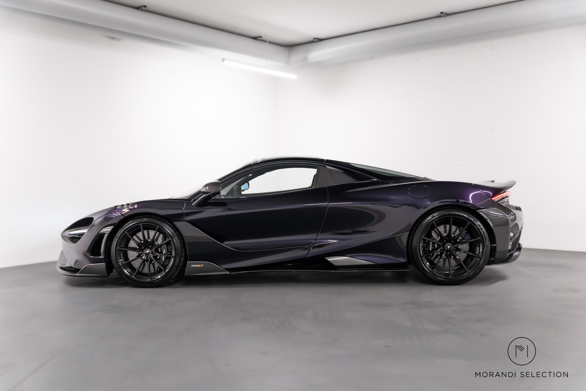 McLAREN 765 LT Spider 4.0 V8 SSG-showroom-element-1