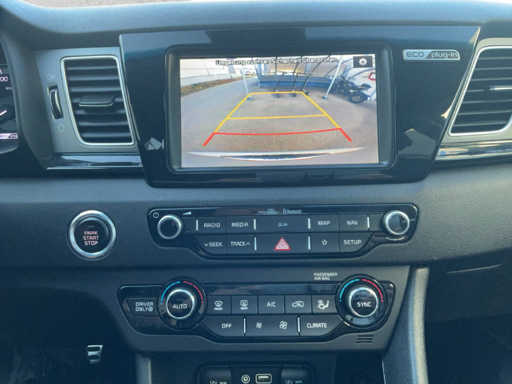 KIA Niro 1.6 GDi Plug-in Hybrid-image-12