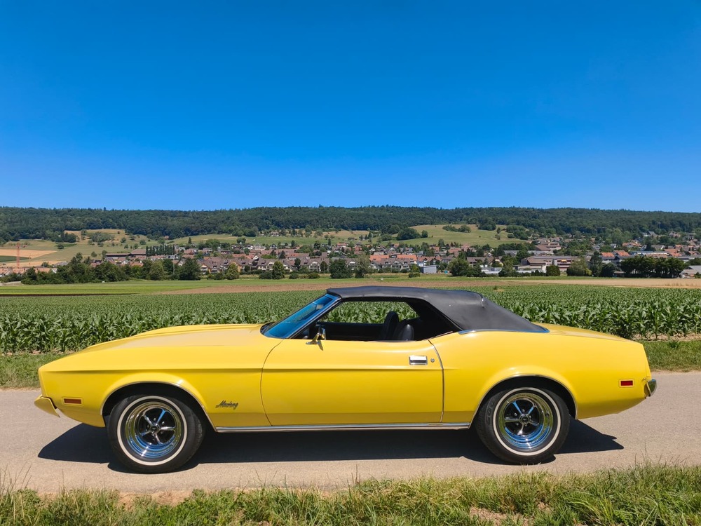 FORD Mustang-image-3