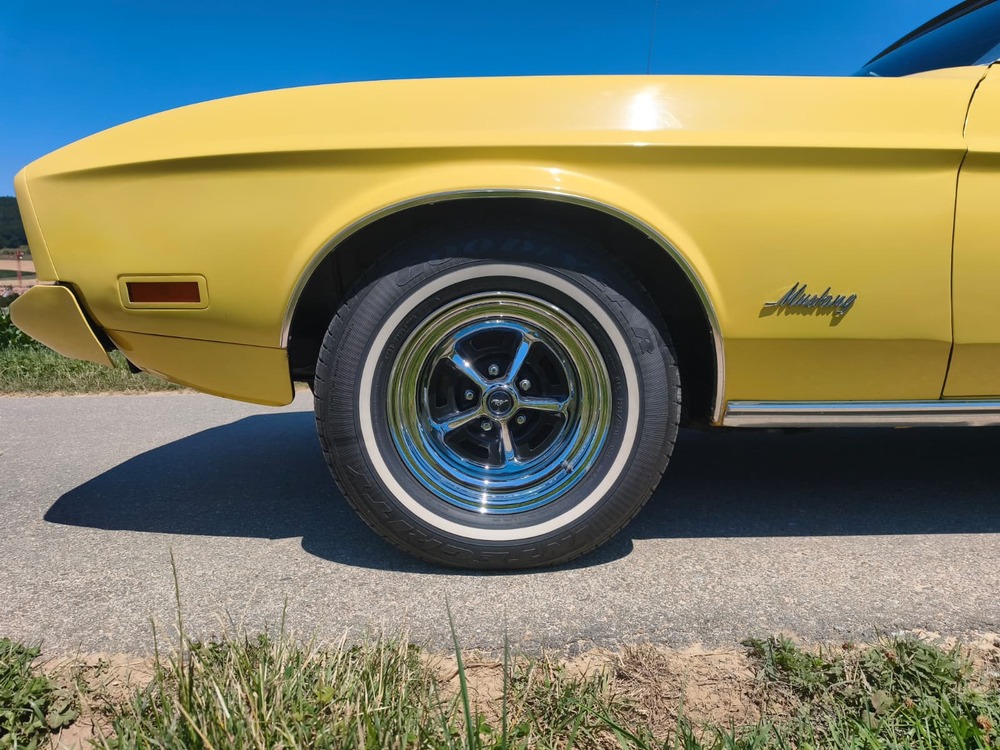 FORD Mustang-image-15