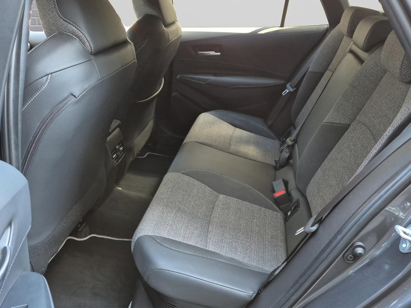 TOYOTA Corolla Touring Sports 2.0 HSD Trend-image-9