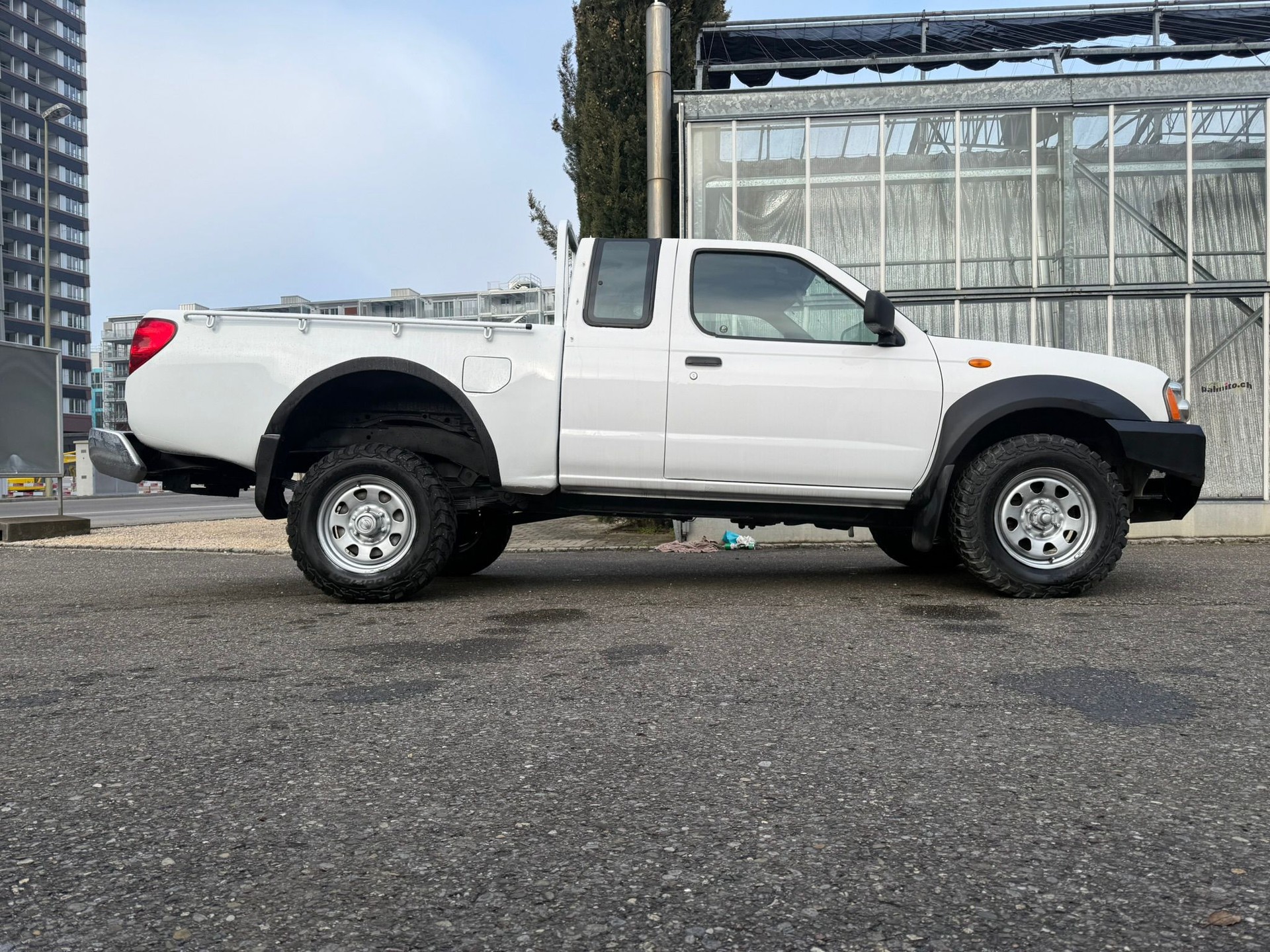 NISSAN 2.5 Di 4x4