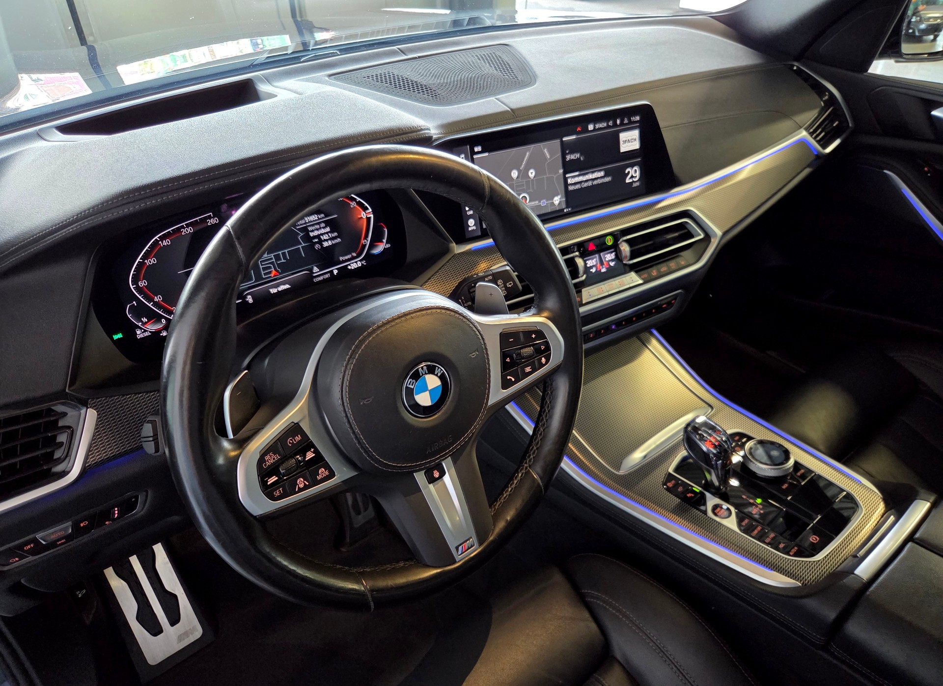 BMW X5 30d xDrive M-Sport-image-12