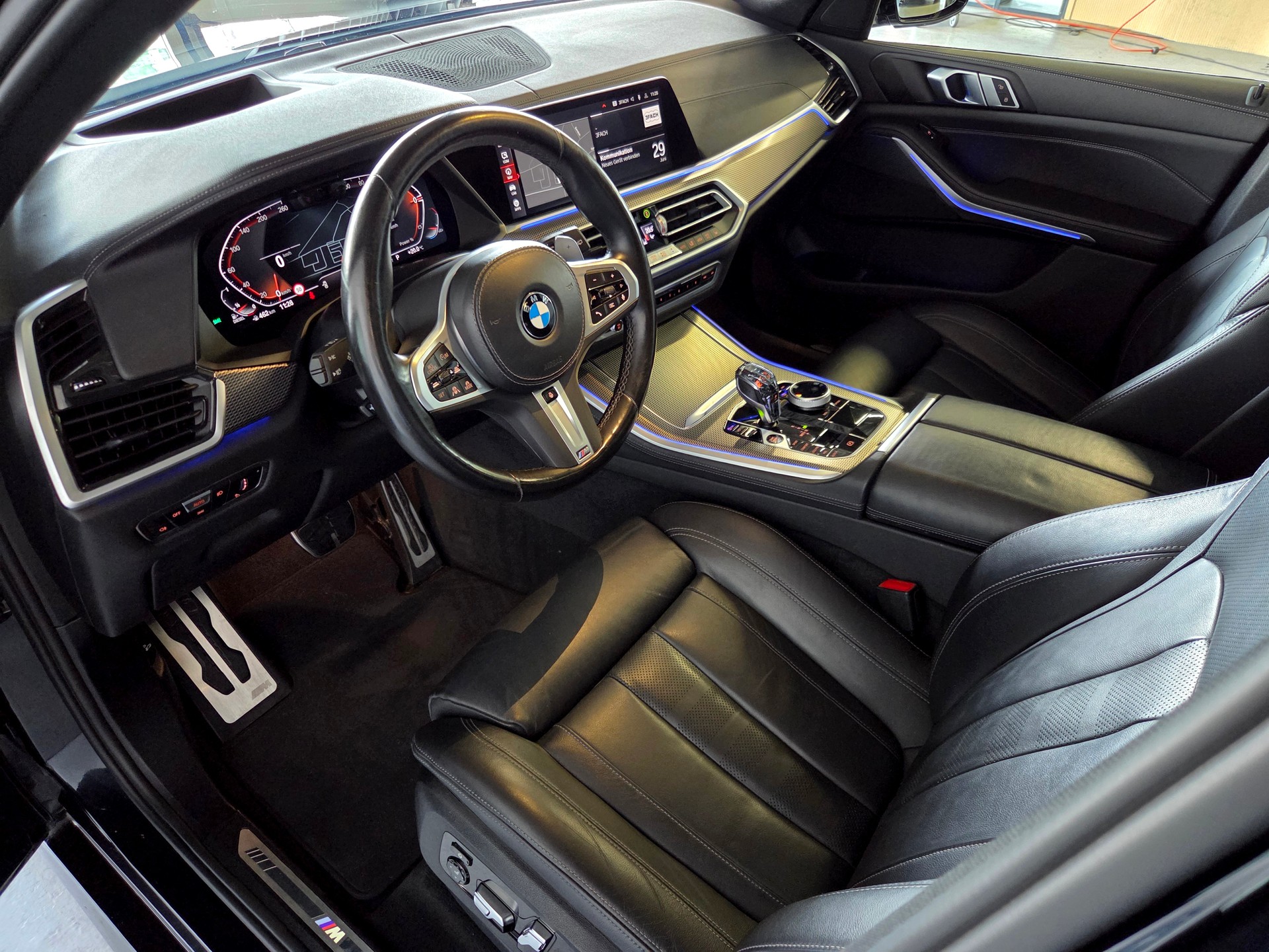 BMW X5 30d xDrive M-Sport-showroom-element-3