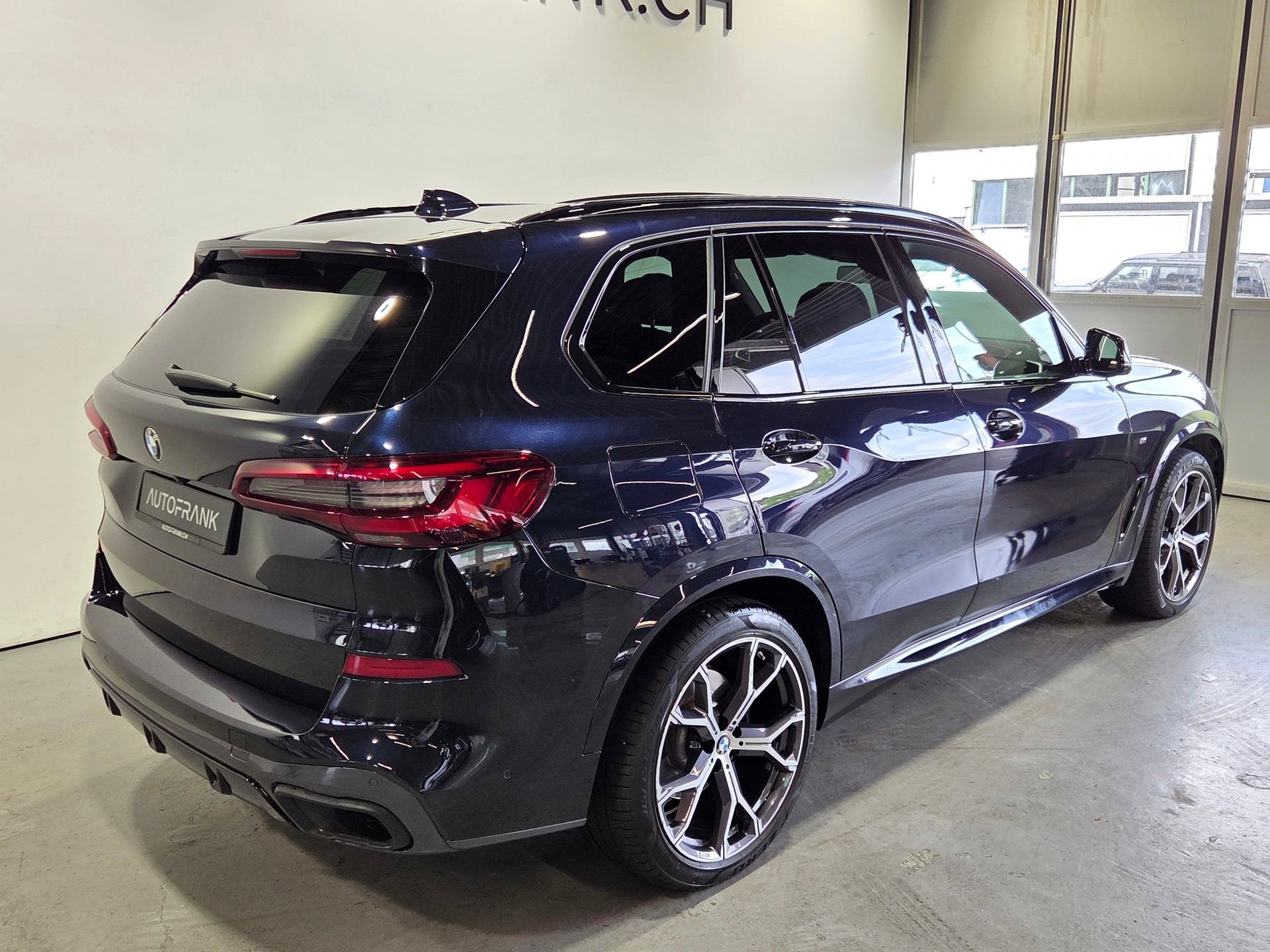 BMW X5 30d xDrive M-Sport-image-16