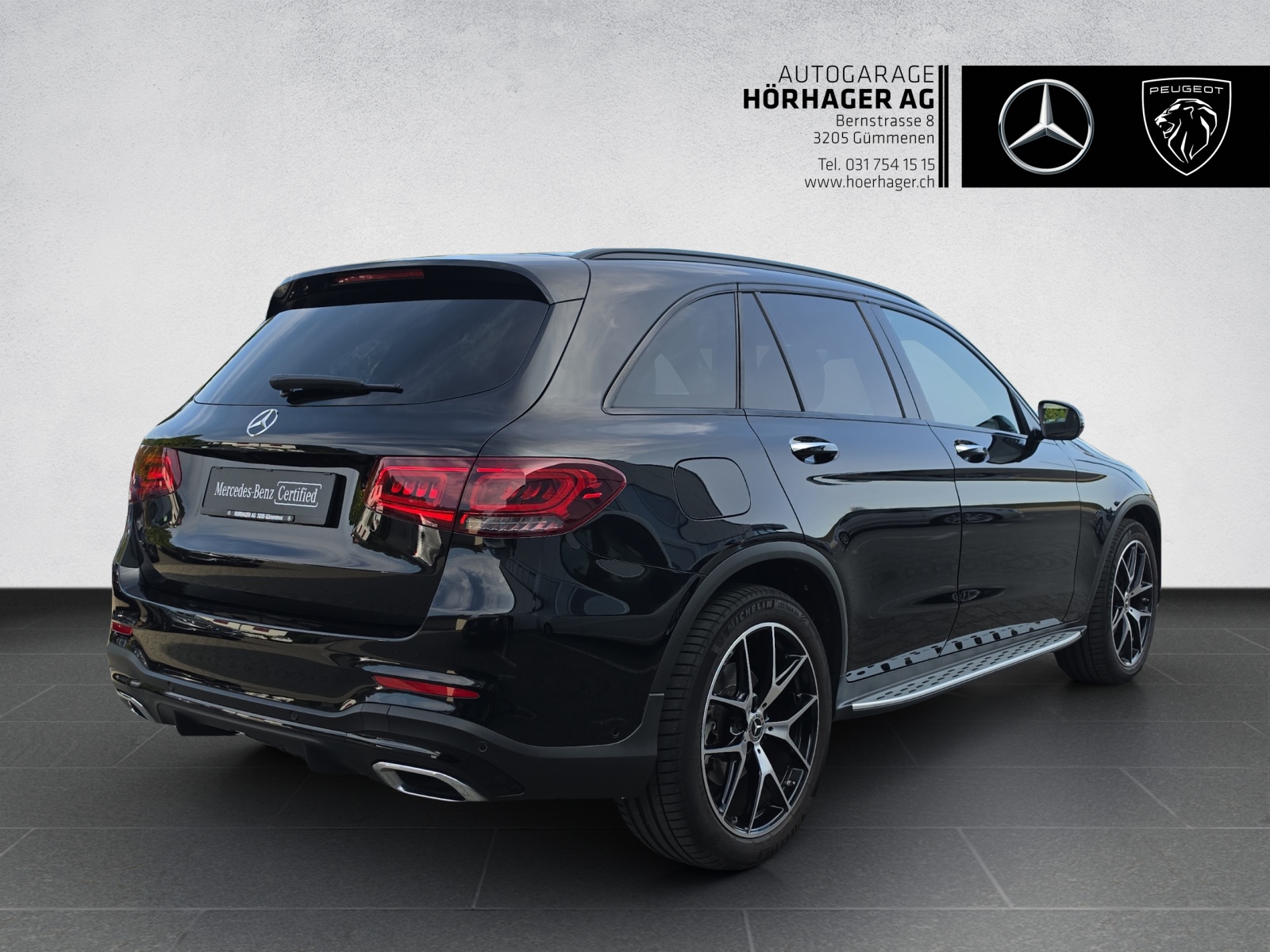 MERCEDES-BENZ GLC 300 AMG Line 4Matic 9G-Tronic-showroom-element-2
