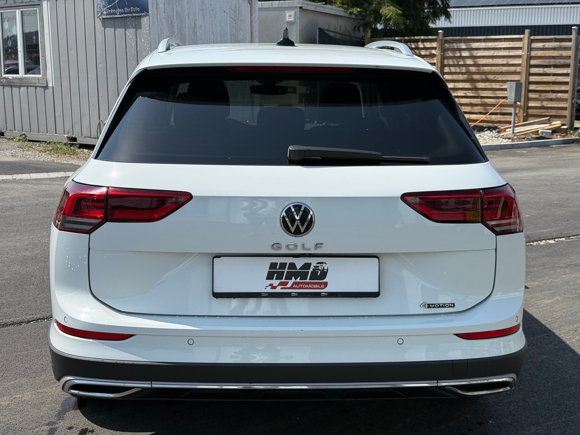 VW Golf 2.0 TDI Alltrack DSG 4Motion-image-3