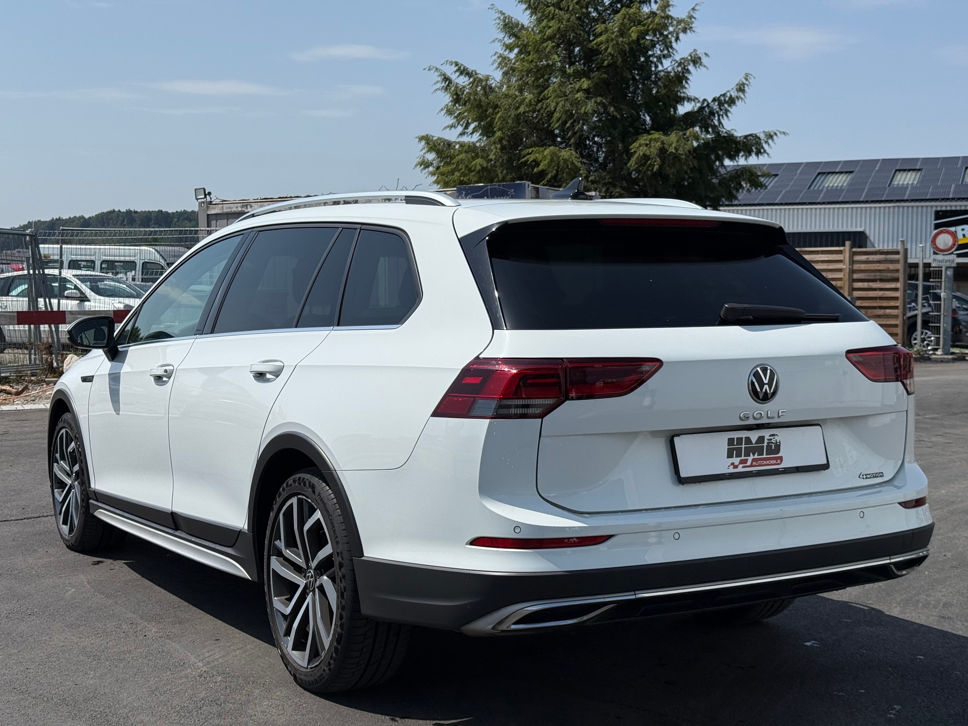 VW Golf 2.0 TDI Alltrack DSG 4Motion-image-2