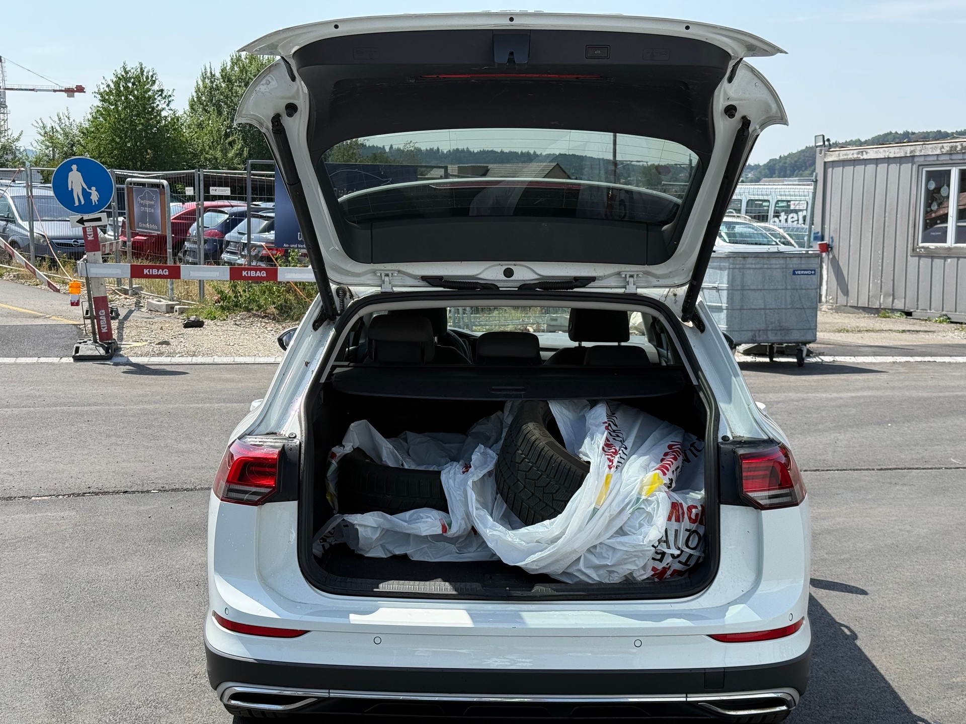 VW Golf 2.0 TDI Alltrack DSG 4Motion-image-6