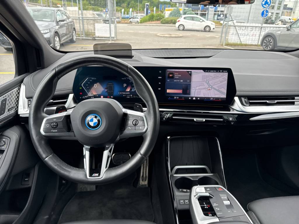 BMW 225e xDrive Active Tourer M Sport-image-12
