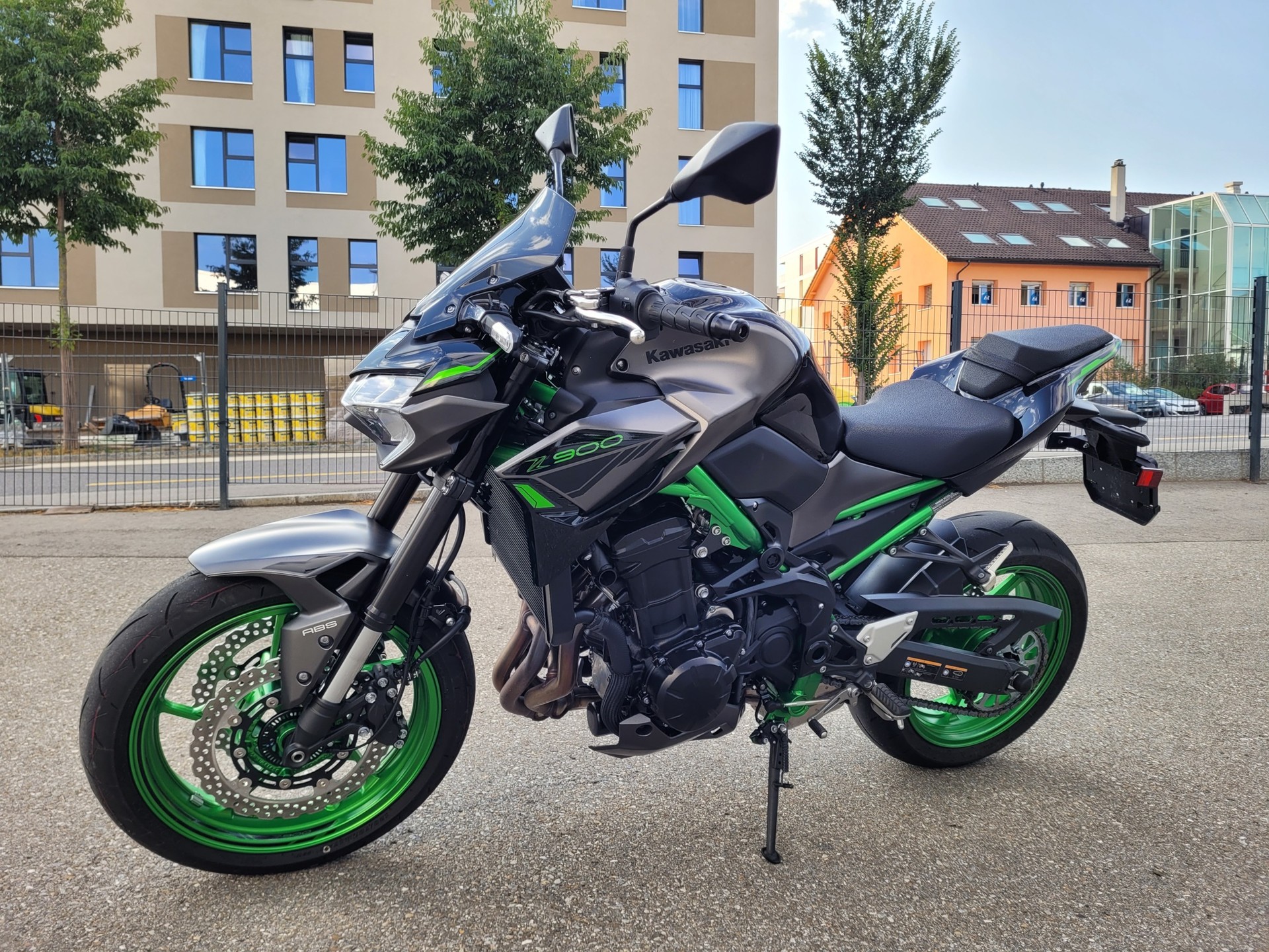 KAWASAKI Z 900-image-4