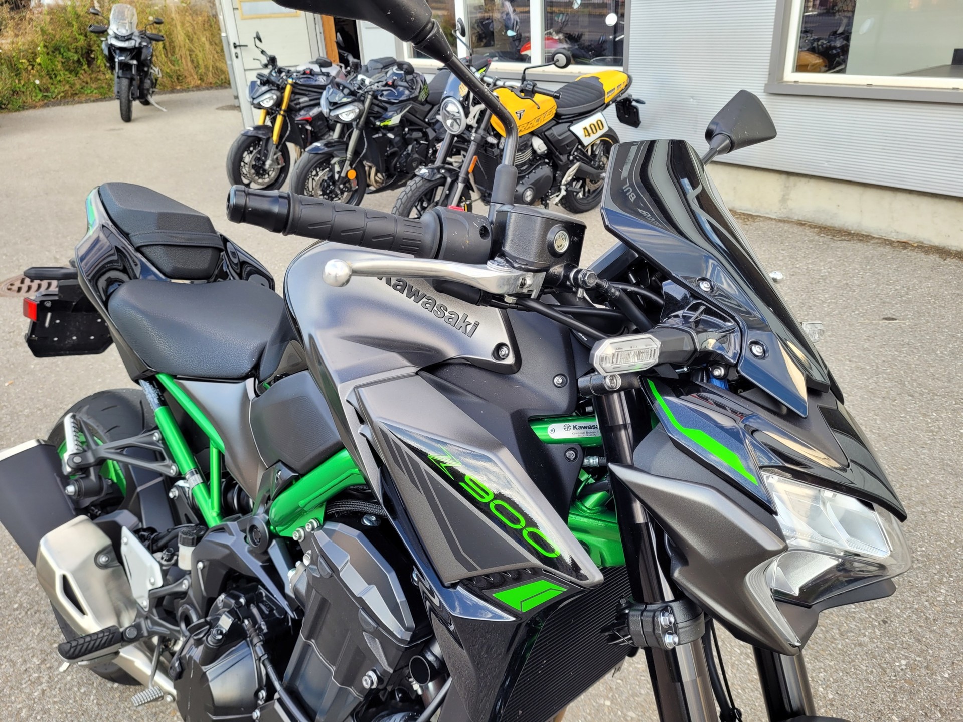 KAWASAKI Z 900-image-1
