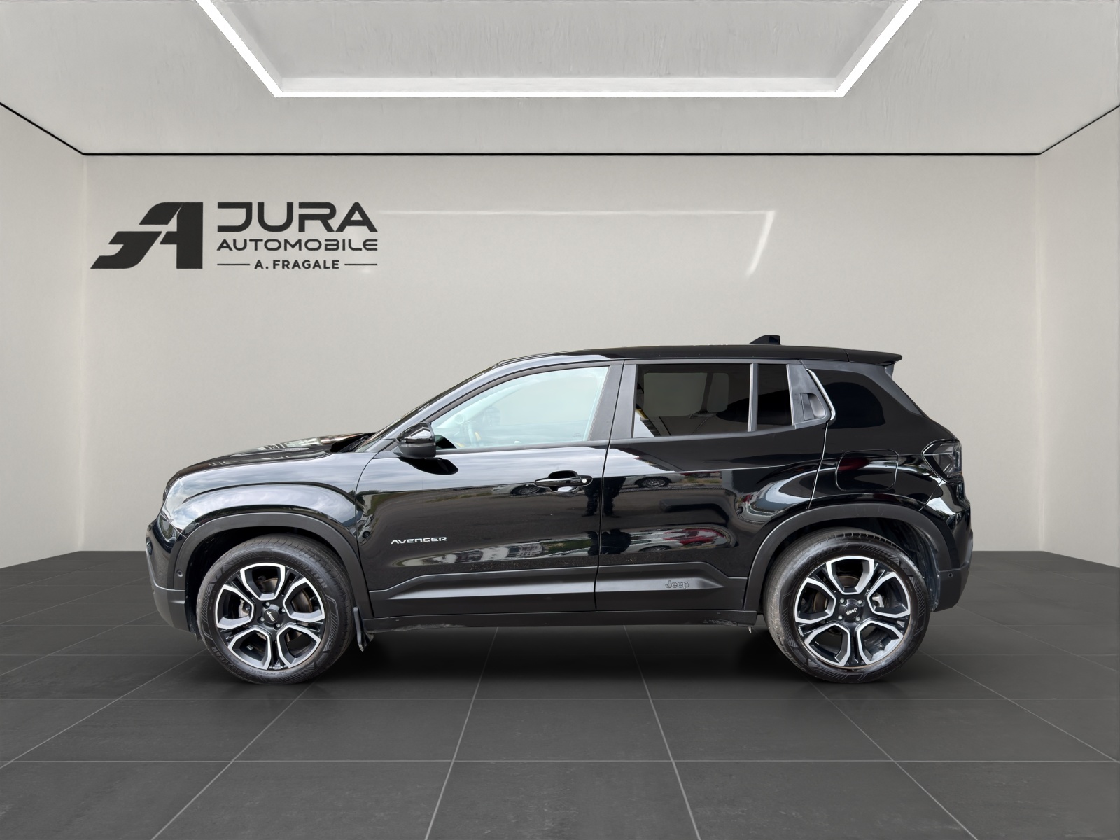 JEEP Avenger Summit-image-3
