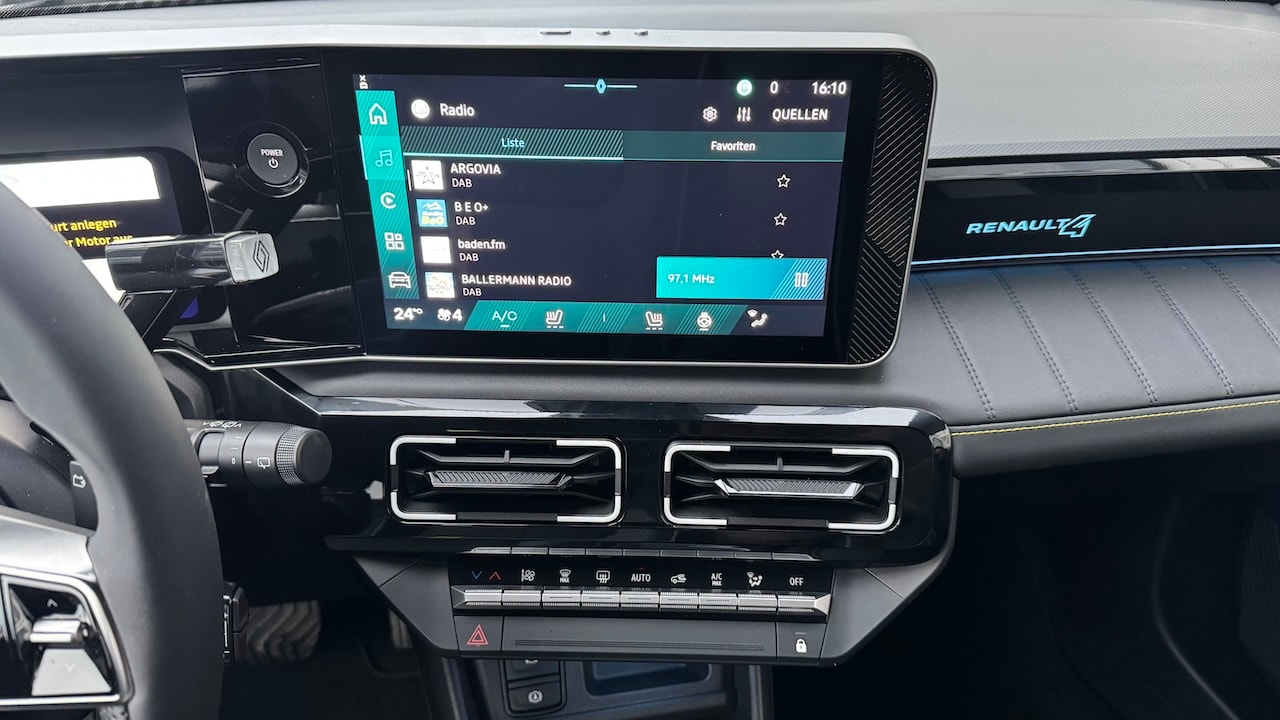 RENAULT R4 E-Tech Comfort Range 52 kWh Iconic * Vollausstattung * Toutes Options *-image-17
