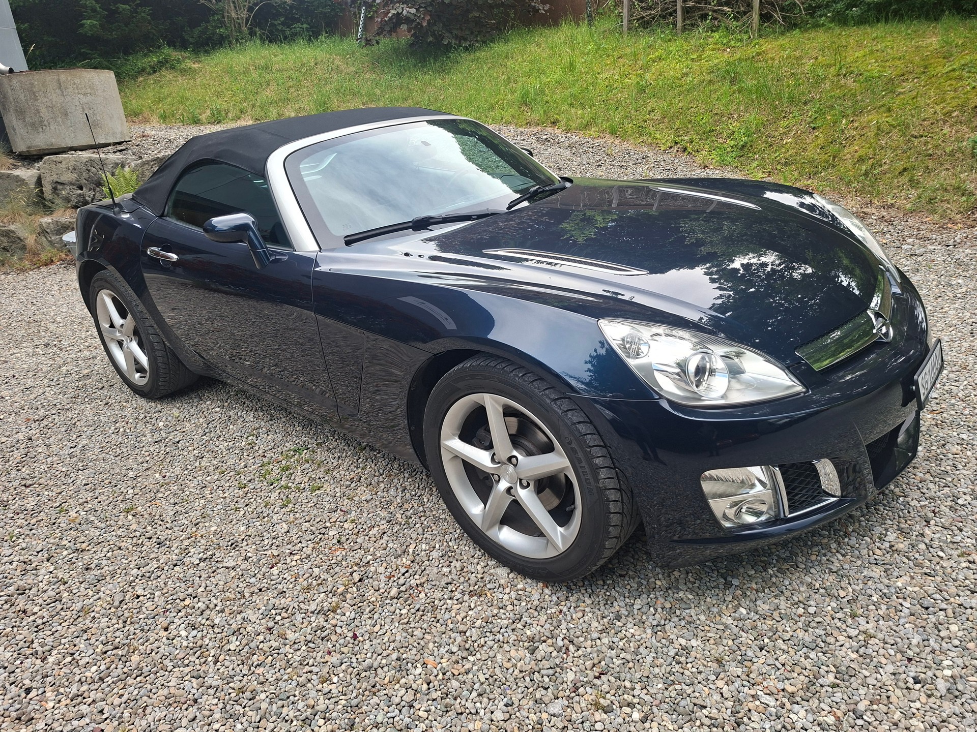 OPEL GT 2.0 Turbo-showroom-element-1
