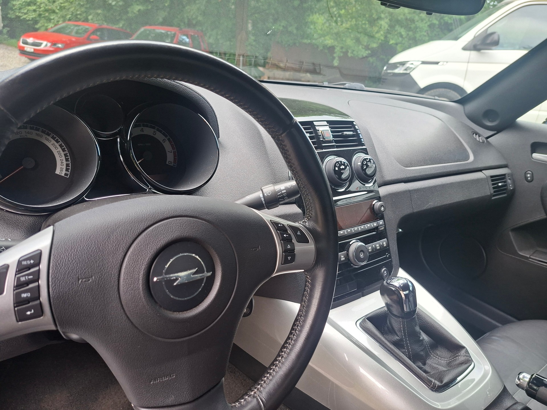 OPEL GT 2.0 Turbo-showroom-element-3