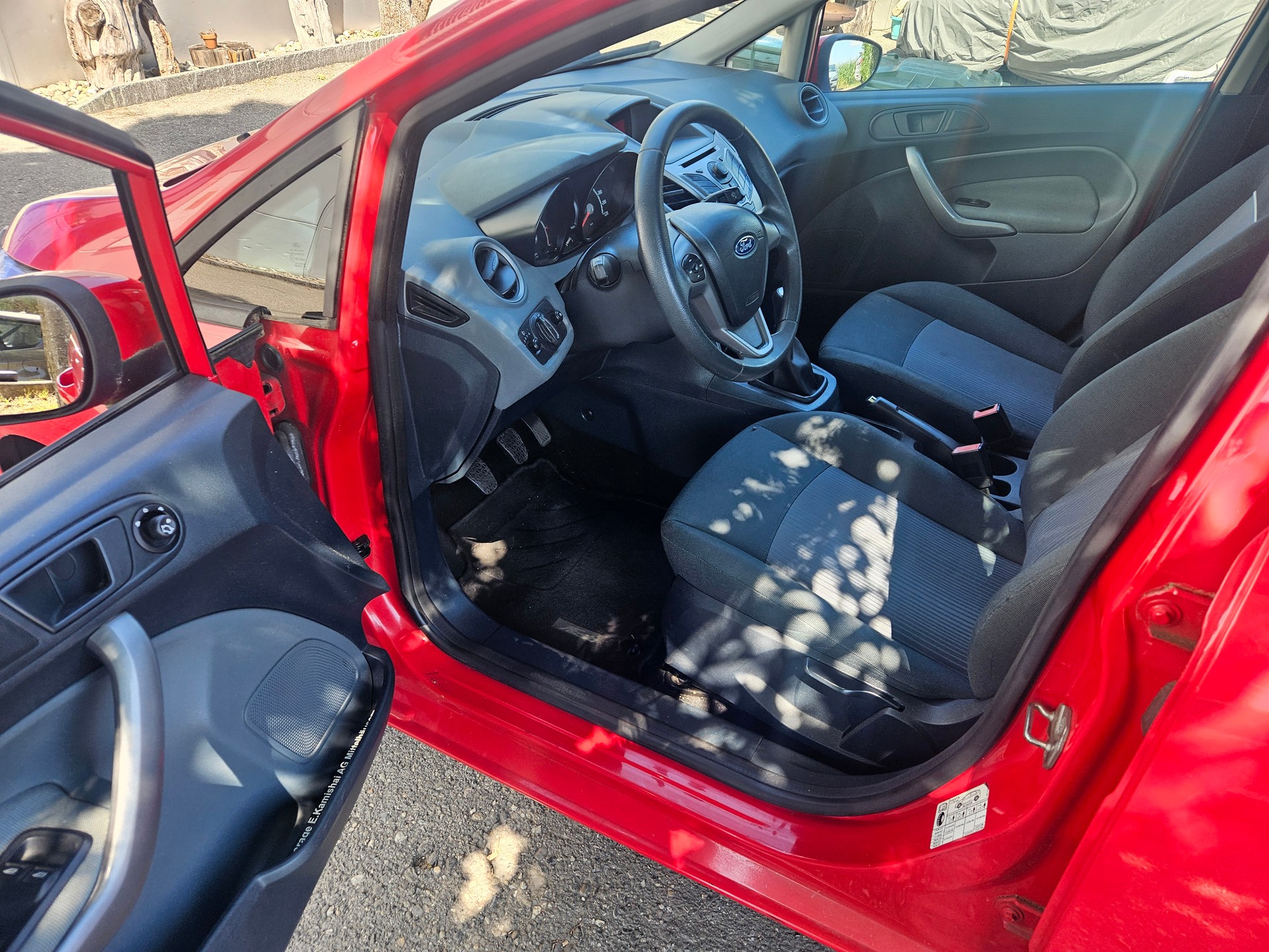 FORD Fiesta 1.4 16V Trend-image-14