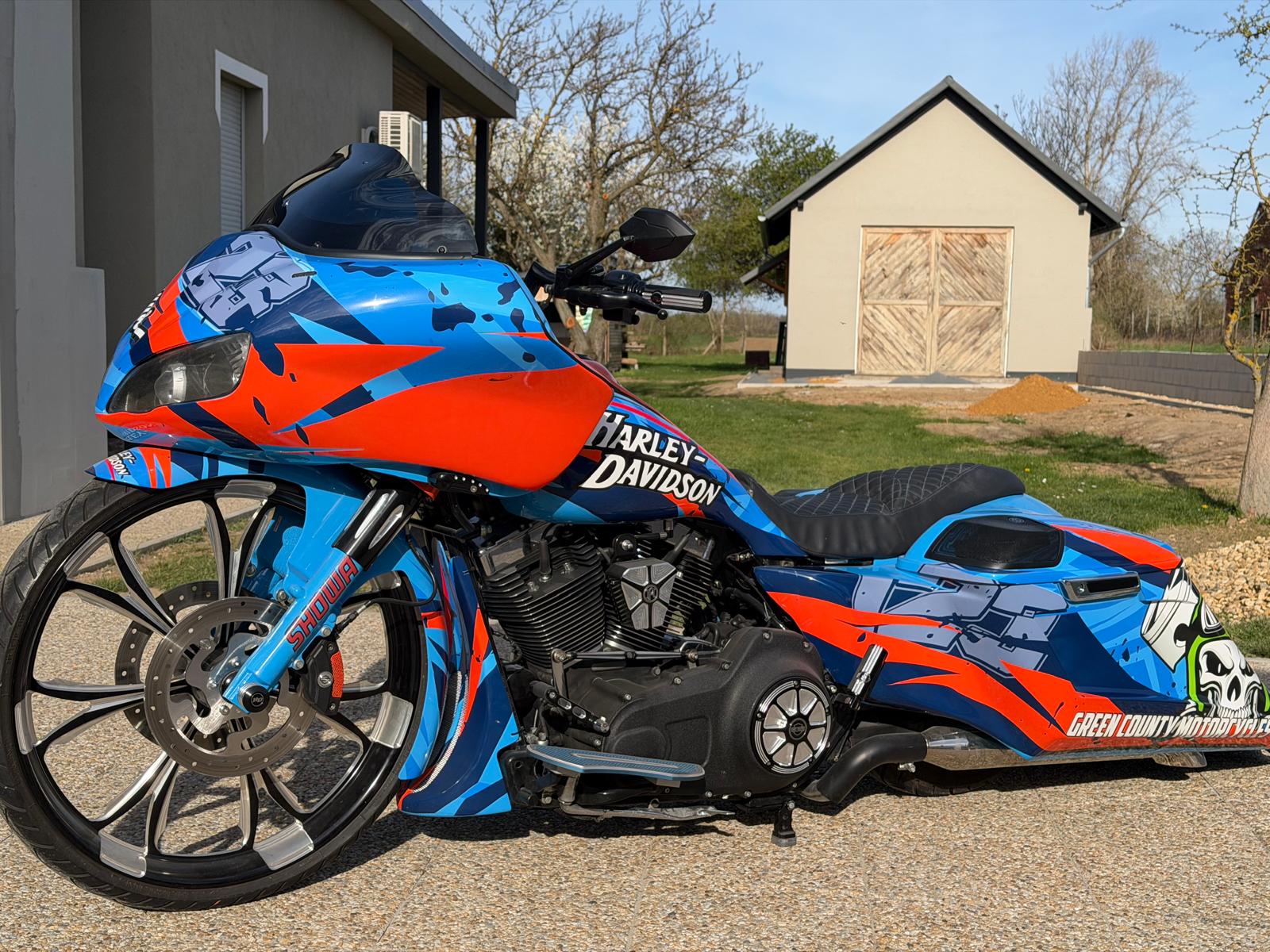 HARLEY-DAVIDSON EINZELSTÜCK | CUSTOM BAGGER 26" | 1800 ccm | AIRRIDE VORNE + HINTEN | ELEKTR. HAUPTSTÄNDER | CH-GEPRÜFT-image-0