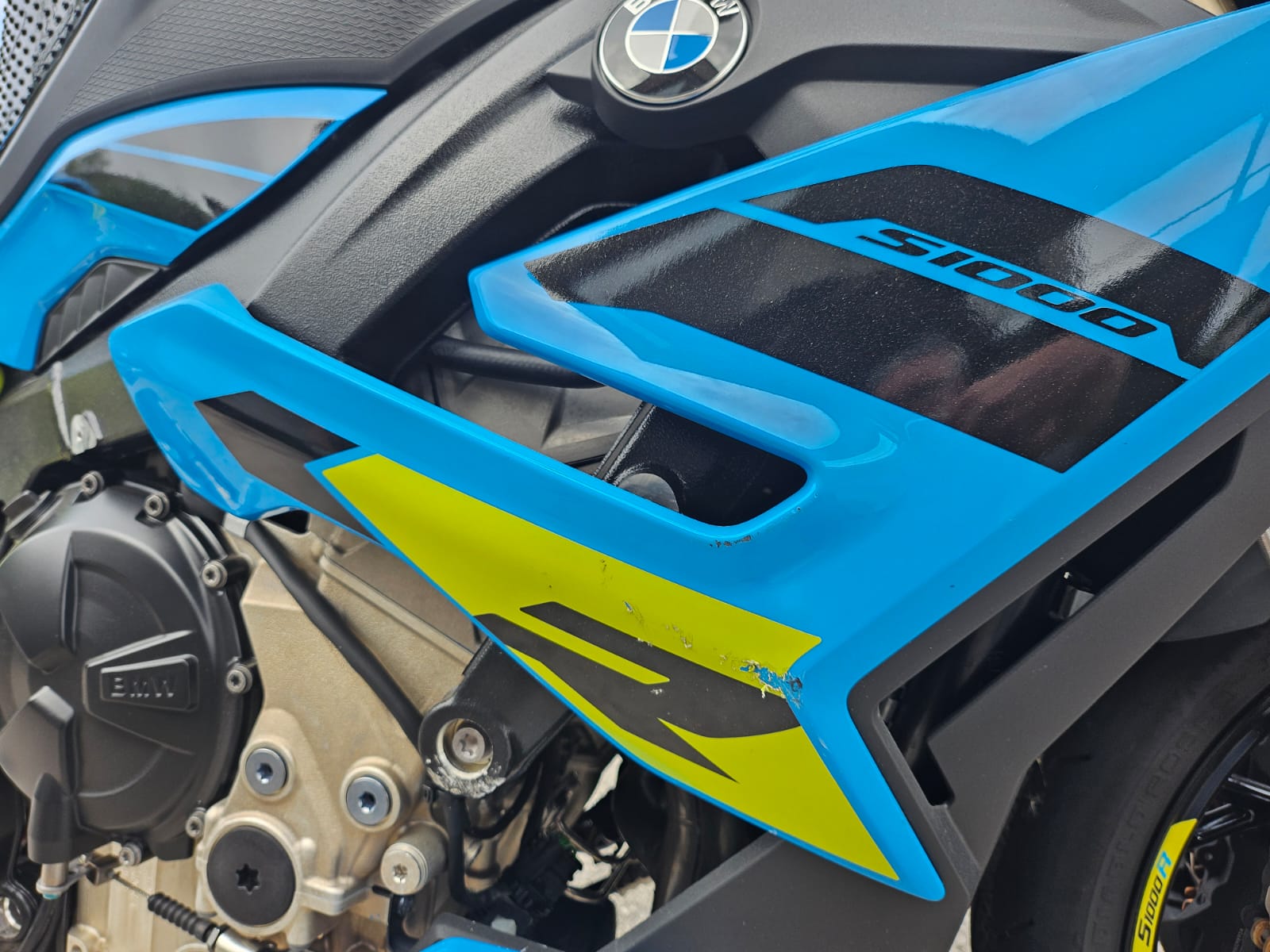 BMW S 1000 R BESCHADIG ENDOMMAGEE-image-11